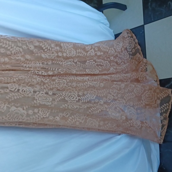 Unithorse Hi-low shimmering Lace texture puff sleeve - Picture 5 of 9